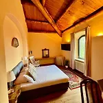 ベッド・アンド・ブレックファスト Collina Blu 4*