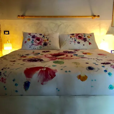Collina Blu Bed & Breakfast *