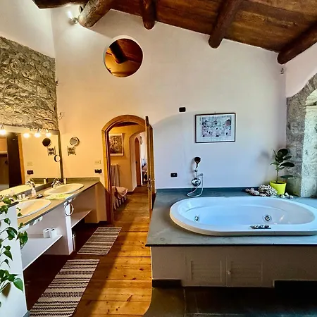 Collina Blu Bed & Breakfast *