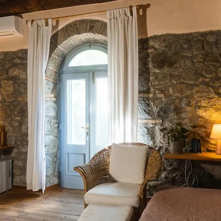 Collina Blu Bed & Breakfast 4*