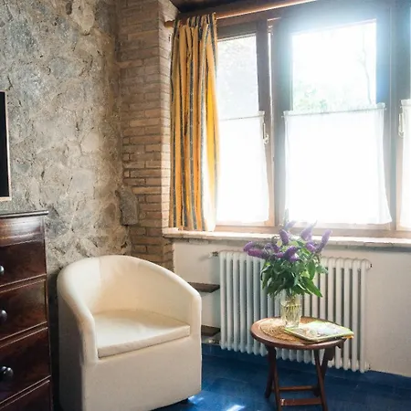 Collina Blu Bed & Breakfast Bolsena