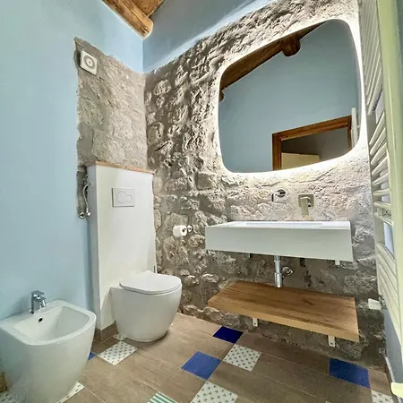 Collina Blu 4*