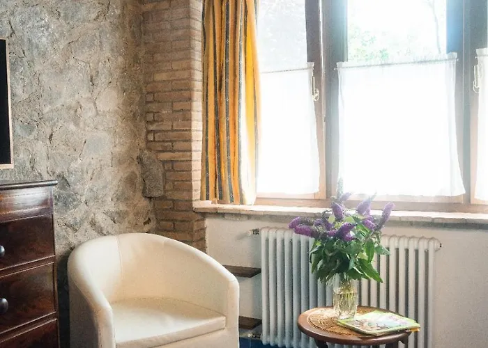 Collina Blu Bed & Breakfast Bolsena